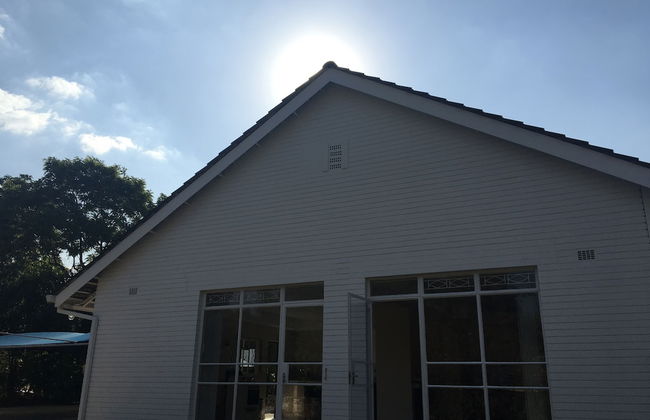 2 Bedroom Executive & Holiday Suburban Home - Foto 30