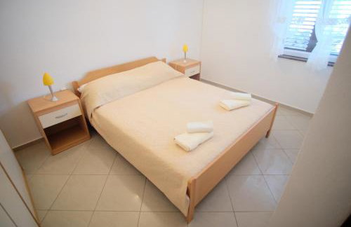 Apartmani Svemir - Photo 28