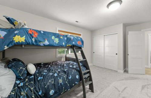 Spacious 4 bed near park/trails - Foto 10