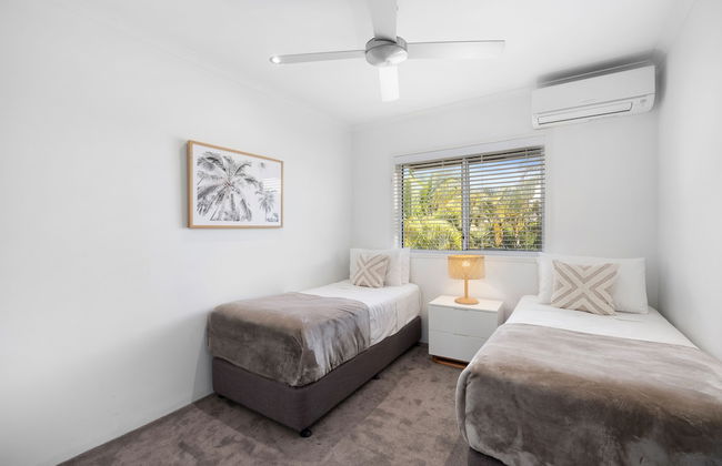 Noosa Outrigger Beach Resort - Photo 6