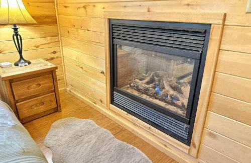 Western theme! Amazing Spa, Fireplace and Deck! - Foto 11