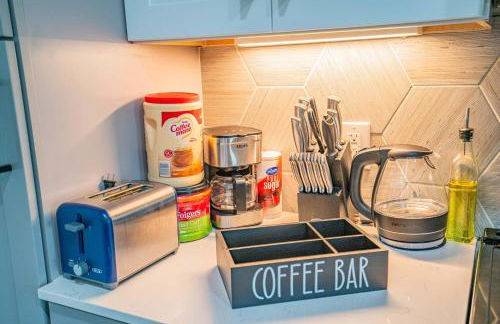 Glitzy 2BR Walk to Westgate Pool Gym WD - Foto 26