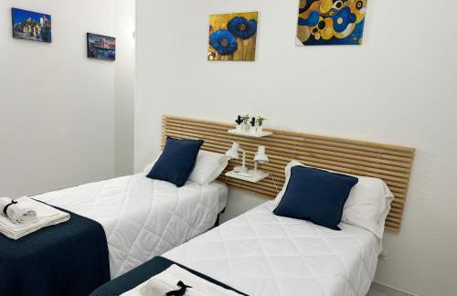 Your Home, easy walk to the beach - Foto 32