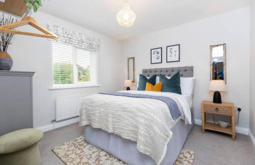 Pass the Keys 4-Bed Home with Garden Parking Near Durham - Foto 4