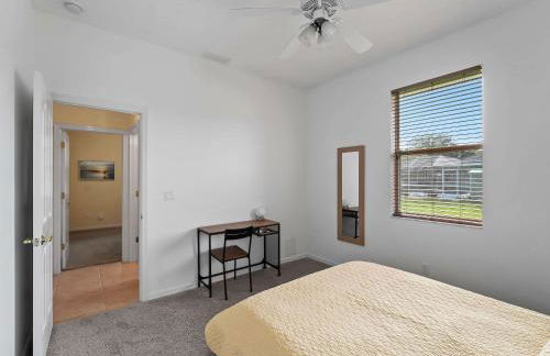 Tranquil & Spacious Family Retreat Swimming Pool - Foto 27