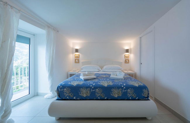 Luxury Villa Vittoria- Villa With Garden Swimming Pool and Jacuzzi Overlooking the sea - Foto 35