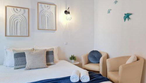 MINHA CASA SUA CASA - Cozy Little House, AC & WiFi - Foto 2