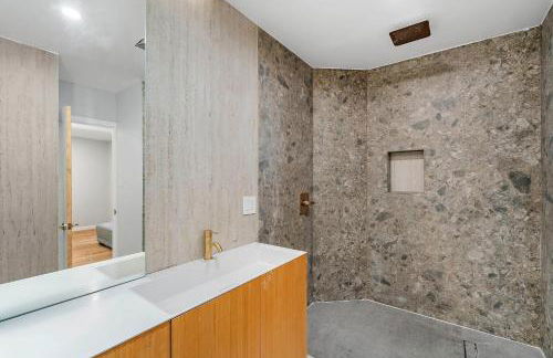 The Sinatra House- Fully Furnished! - Foto 5