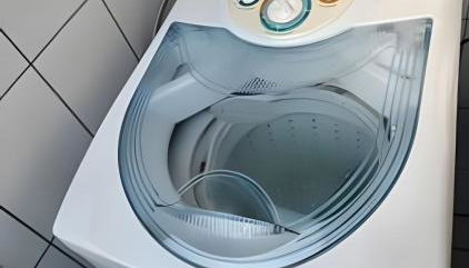 Ótimo APTO-Uma Quadra da Praia no bairro do Boqueirão em Santos - Foto 4