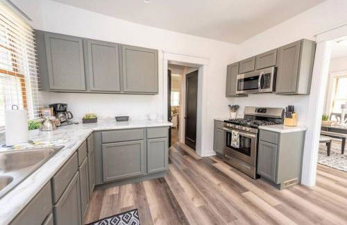 Downtown Retreat, Hot Tub, Firepit, Grill - Foto 45