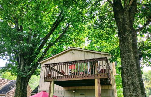 New listing! ON 62-acre Broad Ripple park/ less than a mile from Broad Ripple village. - Foto 13