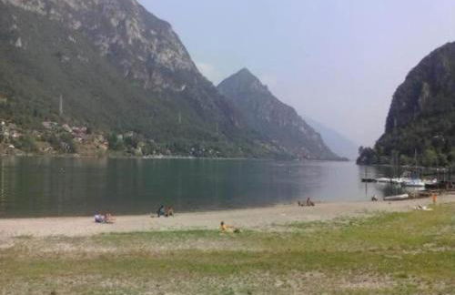 Idyllic cottage next to the beautiful Lake Idro - Foto 101