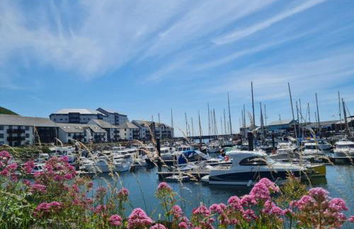 Experience Coastal Bliss in Our Modern 2019 Sea Viev 2 Bedroom static caravan at Clarach Bay Holiday Village! - Foto 29