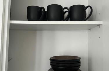 Free Parking! Kingston Studio, ideal for professionals relocators and leisure stays, near Kingston Station and Shopping Centre - Foto 8