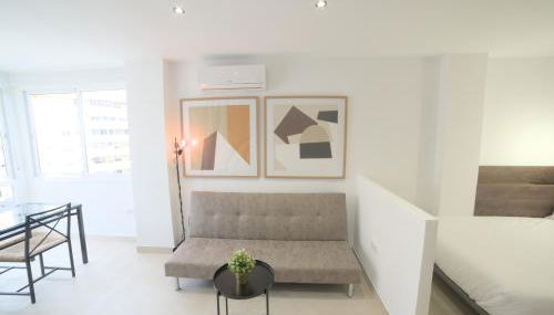 Estudio Playa & Centro - Piscina y Todo a Pie - Foto 5