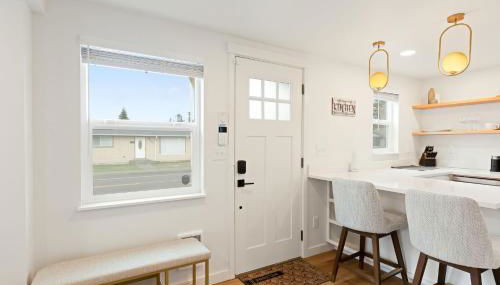 Cozy Bungalow Home 2br, 1ba - 9 min to Tacoma Dome - Foto 2