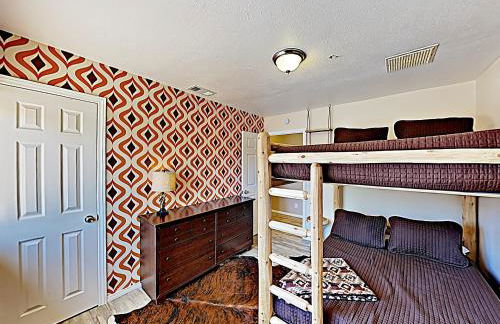 Rawhide Ranch - Walk to Pappy and Harriet's with Hot Tub! home - Foto 19