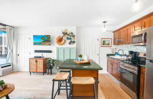 Mountain View Condo with King or Queen Bed and Parking - Photo 68