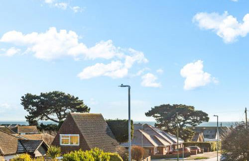 Spacious 5-Bedroom Home, Accommodates 10, Fast Wi-Fi & Parking Included - Foto 16