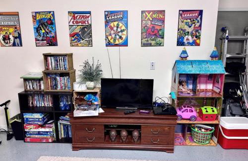 Cozy 4 Bed Pool Home With Game Room 4 Bedroom Home by RedAwning - Foto 56