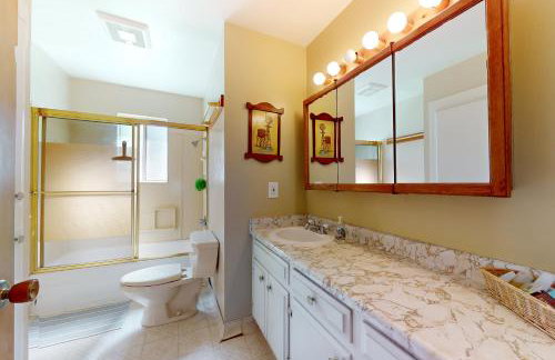 Hilltop Sierra-View Home Ranchito Retreat with Pool - Foto 13