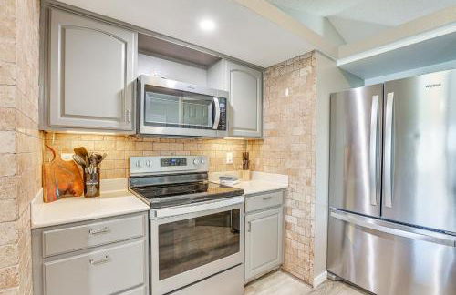 Near Spring Training! Peoria Gem with Pool and Hot Tub - Foto 9