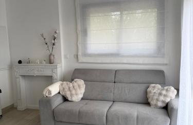 Le Balcon petit extérieur Idéal familles & couples à 10 min Disneyland Paris avec lit Queen size & parking privé - Foto 15