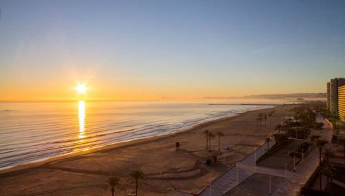 El Séptimo Cielo de la Bahía de los Naranjos - Primera Línea de Playa - Foto 5