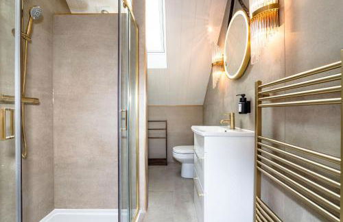 2 Bedroom Cottage-Free Parking - Photo 6