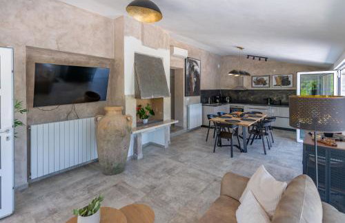 Villa Kalac, a charming holiday pool oasis near the sea - Foto 17