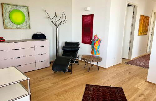 Luxuswohnung in Villa mit fantastischem Blick - Photo 16