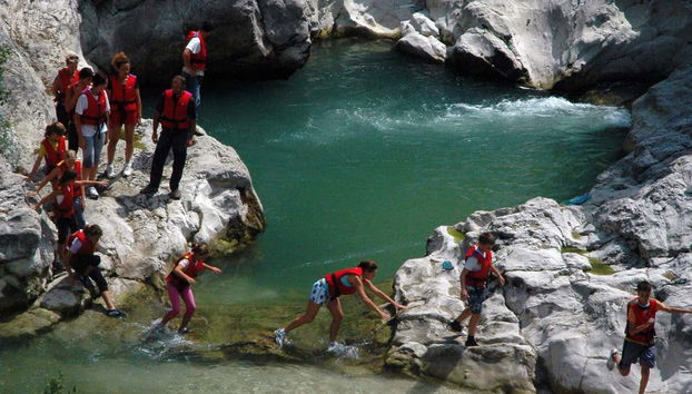 Trilha aquática em Cavalcante