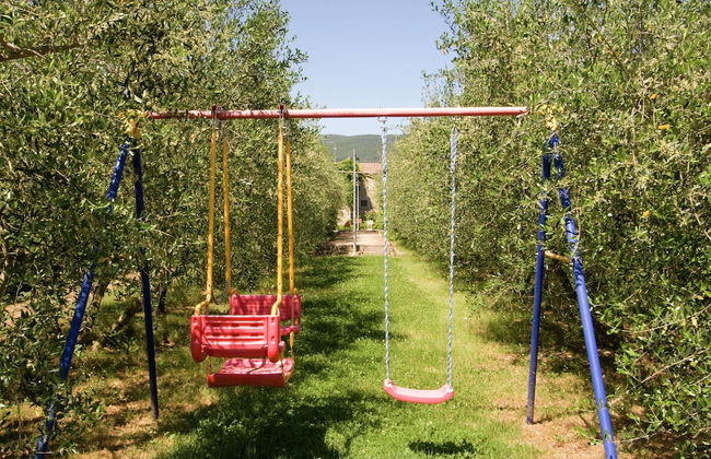 Tuscan Terrace Escape - Photo 17