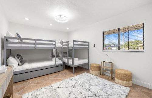 2 King Suites - Hot Tub - Large Patio - Sleeps 12 - Foto 23