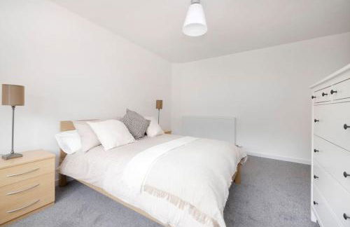 Two Bedroom Country Cottage With Parking - Foto 8