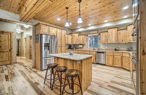 Garden Valley Cabin with Loft and Large Deck! - Foto 8