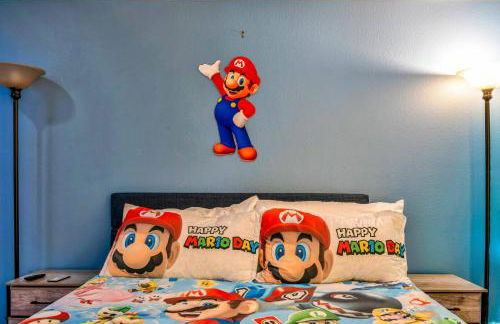 Spacious 7BR Retreat w Pool Game Room - Foto 11