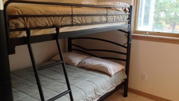 Mountain Haven - Photo 5, Room