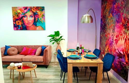 BOUTIQUE LUXURY City Center - Photo 11