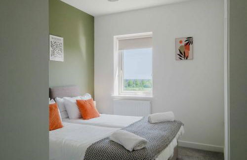 Pristine and Modern Home away from Home - Photo 14