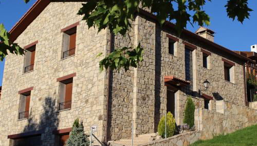 Los Guijos - Photo 1