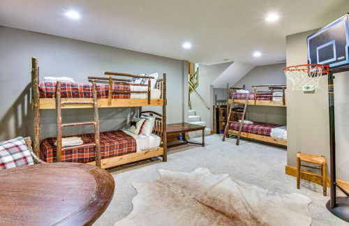 Luxe Trillium Home with Fire Pit, 5 Mi to Cashiers - Foto 27