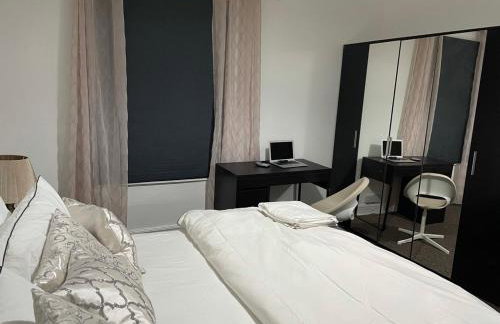 Potters Lodge, Oldham, Manchester by Edl Ventures Ltd - Foto 3