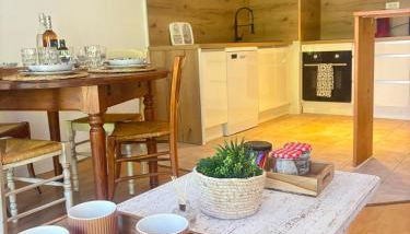 Suite Aubenas centre - château - Foto 2, stove