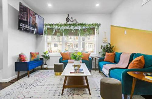 W3S - Large 7br 3bath - Sleeps 20 - 3 Living rooms - Yard and Deck - Foto 12