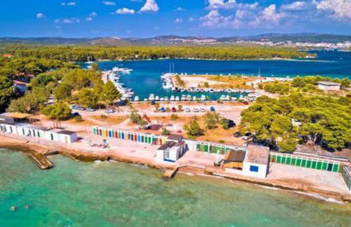 Whole house Ariela, 20m to the beach, has a barbecue, 2 terraces - Foto 15