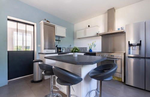 The Tourangelle House - Family House - Photo 2