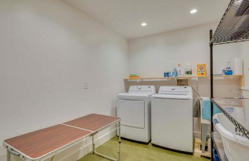 Riverfront Hideaway in Keene Walk to Town! - Foto 35