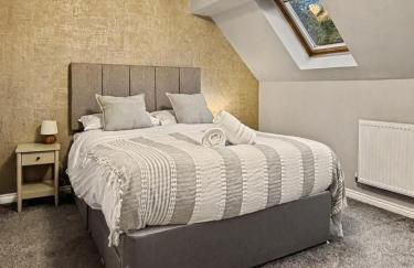 Entire home Sleeps 5 guest 5 mins fromMCR City - Foto 16