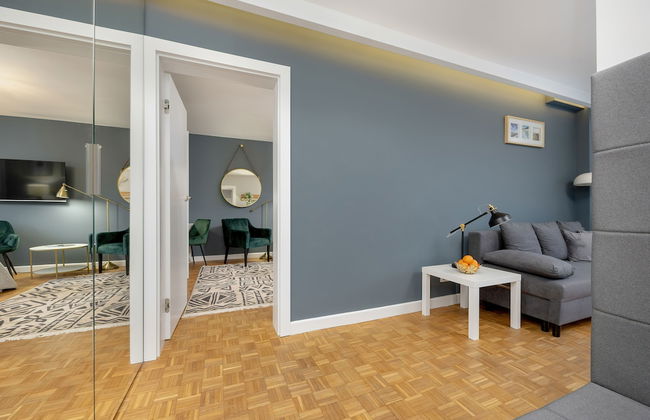 Unique Bright Apartment by Renters - Photo 43